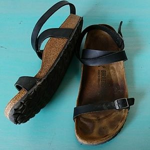Size 39 (9) Black Strappy Birkenstock Sandals